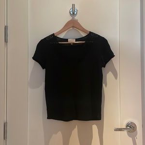 Sezane black v-neck t-shirt 100% linen with embroidered neckline - small